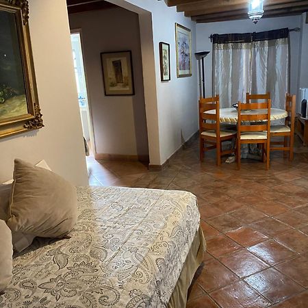 Hotel Ana Catalina And Suites San Miguel de Allende Bagian luar foto