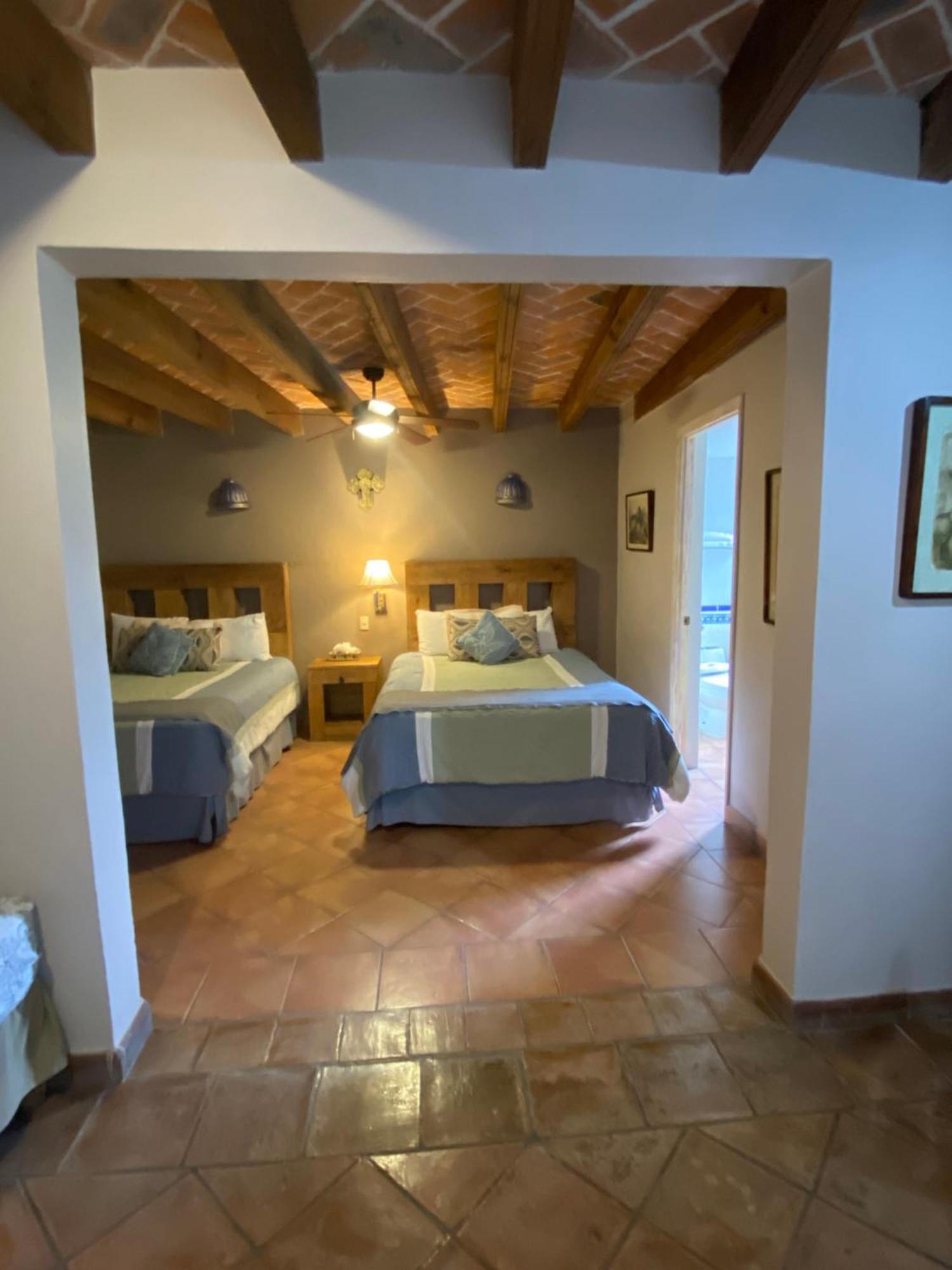 Hotel Ana Catalina And Suites San Miguel de Allende Bagian luar foto